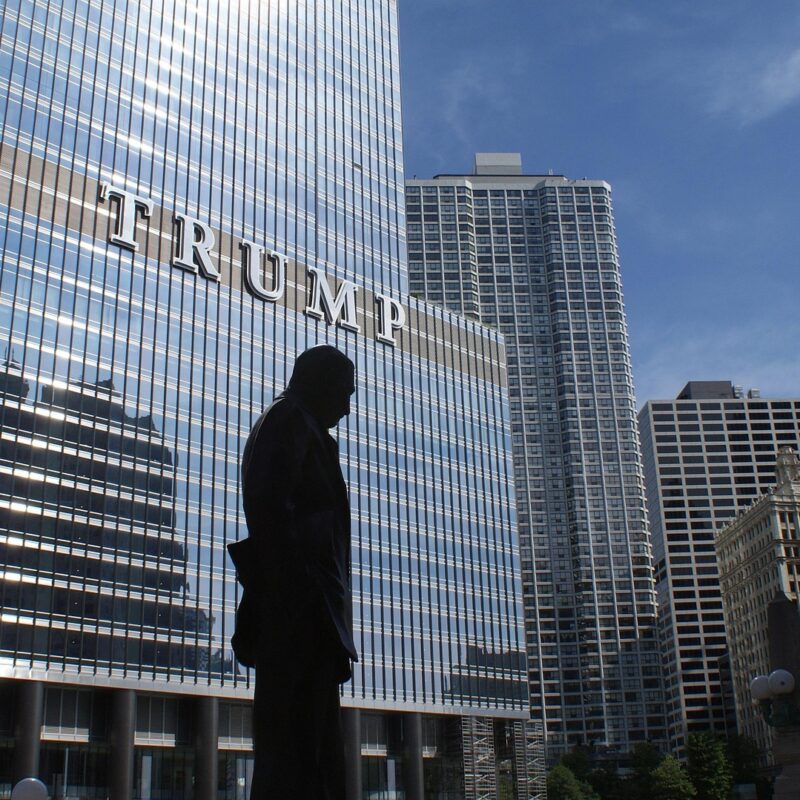 Luxury Buildings in Chicago