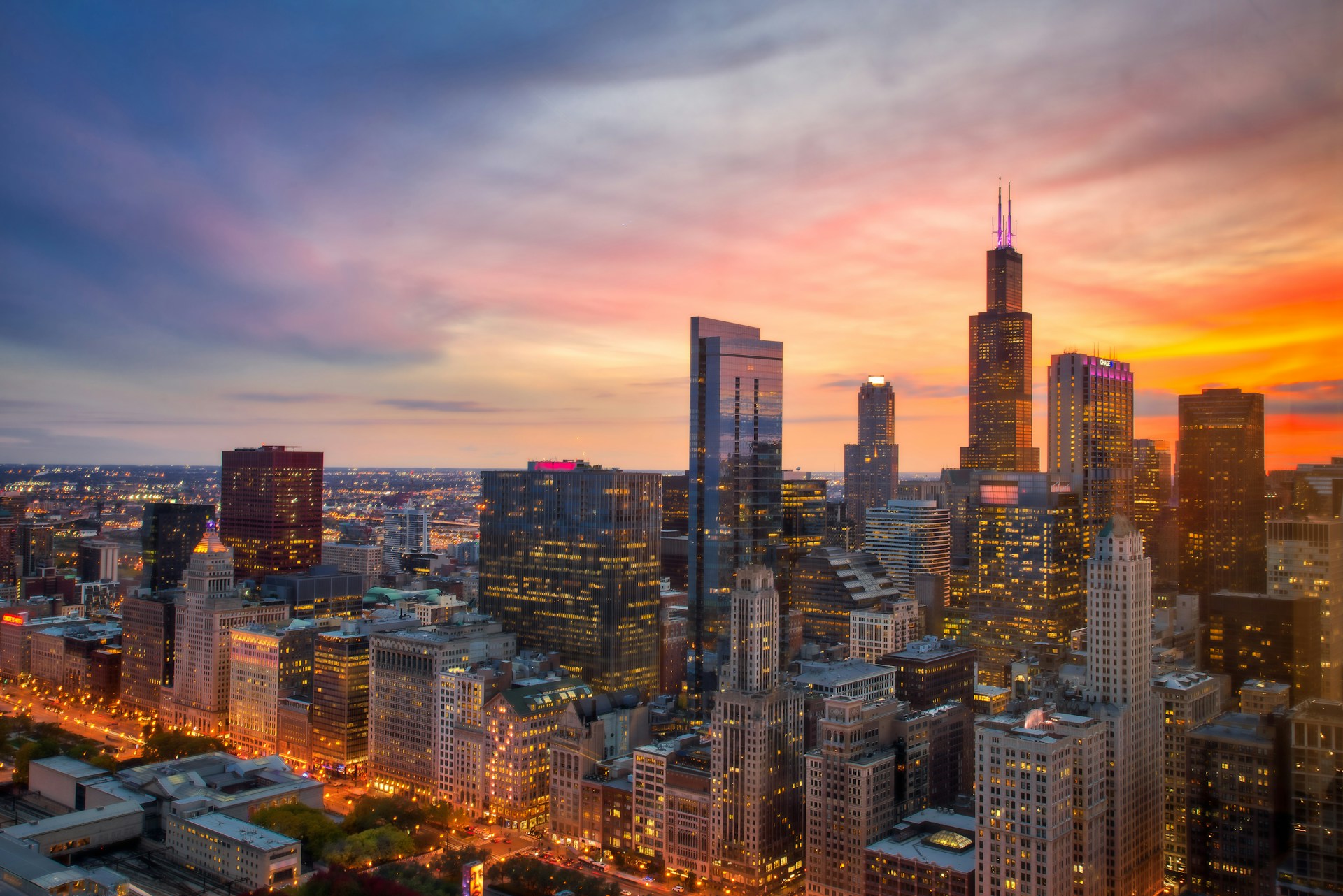 Best Building Views for Chicago Sunsets