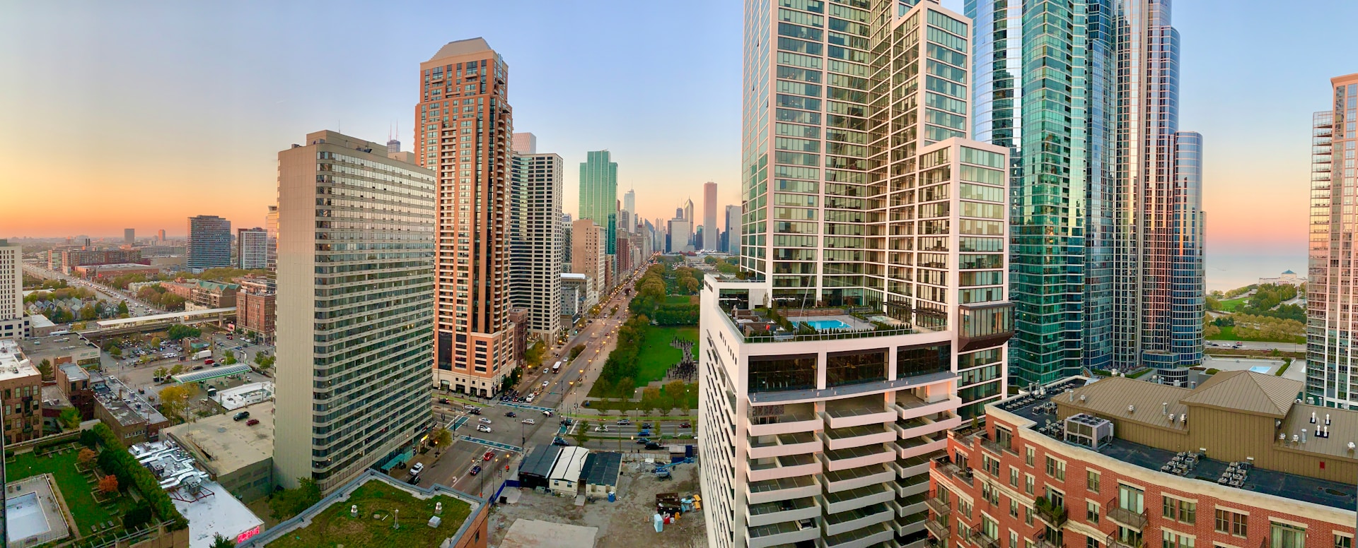 Best Chicago Buildings for People Without Cars