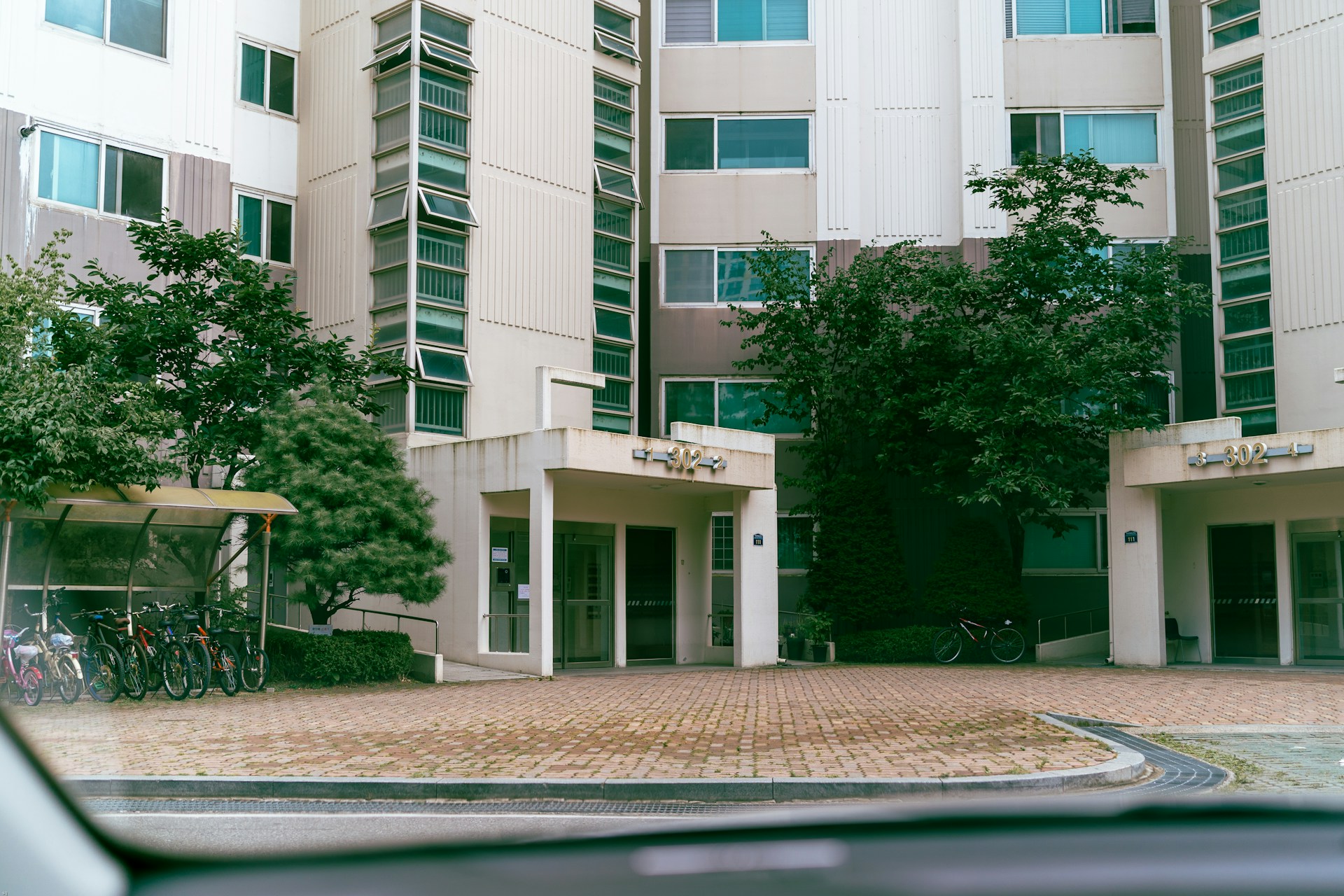 Touring 5 Apartments a Day